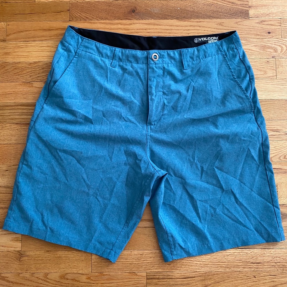 Best Walking or Swim Shorts (38) Volcom